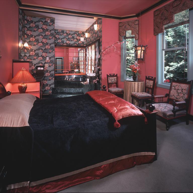 Humboldt House Bed & Breakfast วิกตอเรีย ภายนอก รูปภาพ